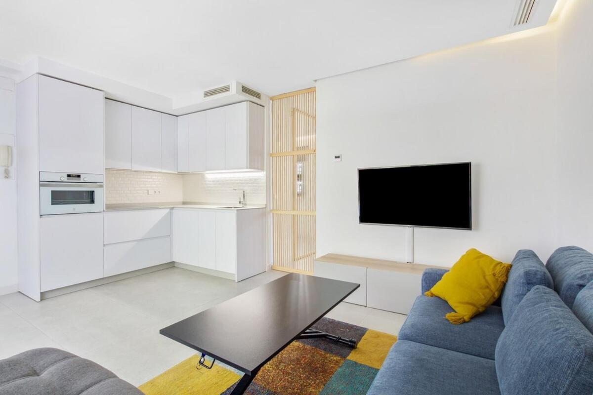 Reformado Con Terraza, Wifi Y Parking Lejlighed *