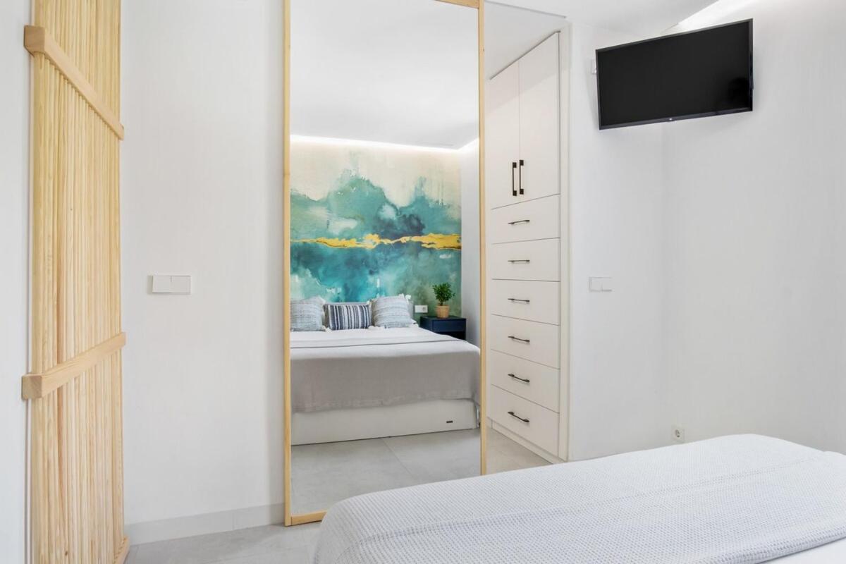 Reformado Con Terraza, Wifi Y Parking Lejlighed *